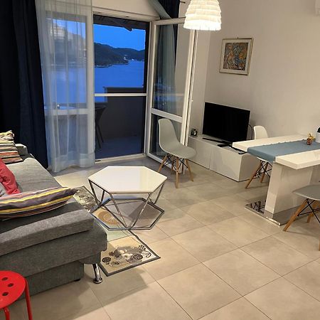 Apartments Ladesta Lastovo エクステリア 写真