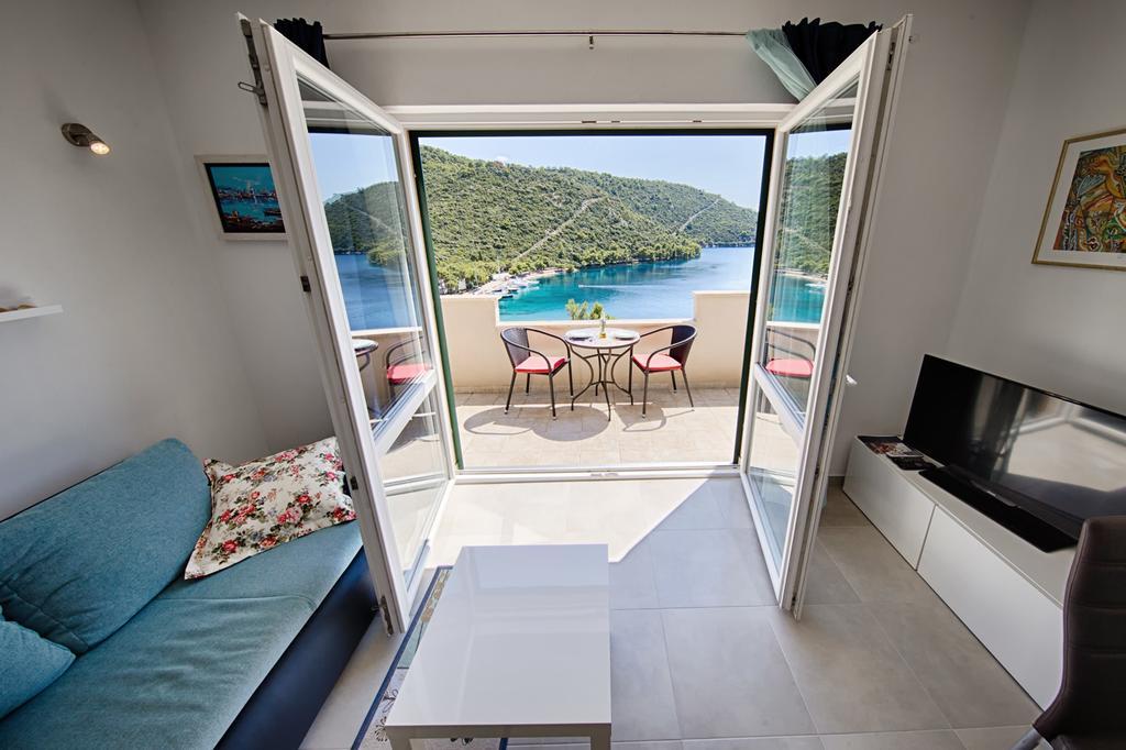 Apartments Ladesta Lastovo 部屋 写真