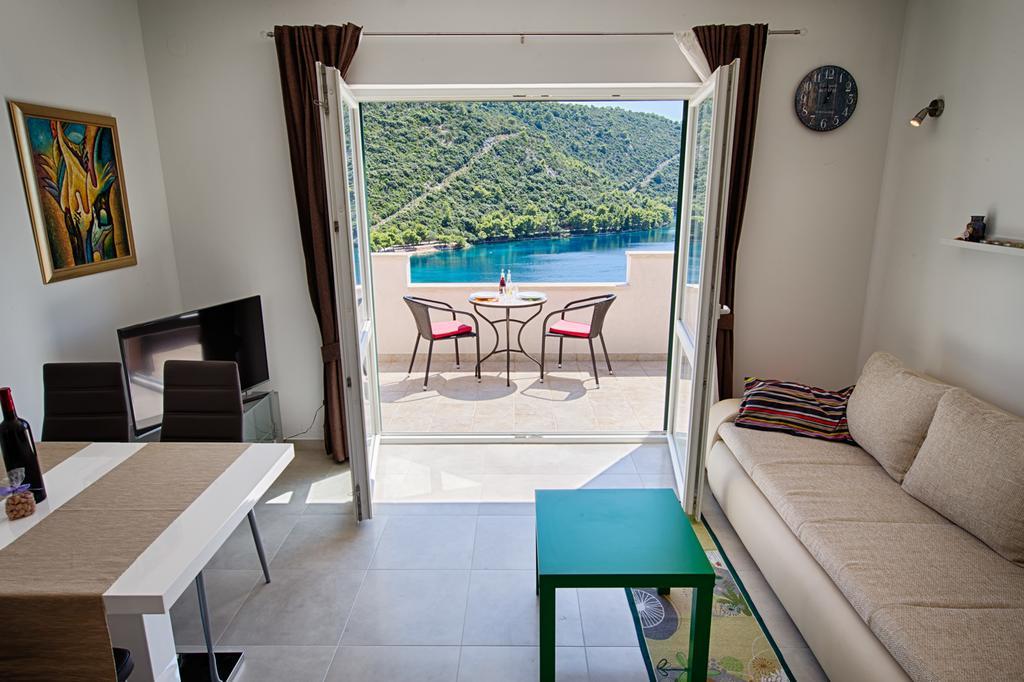 Apartments Ladesta Lastovo 部屋 写真