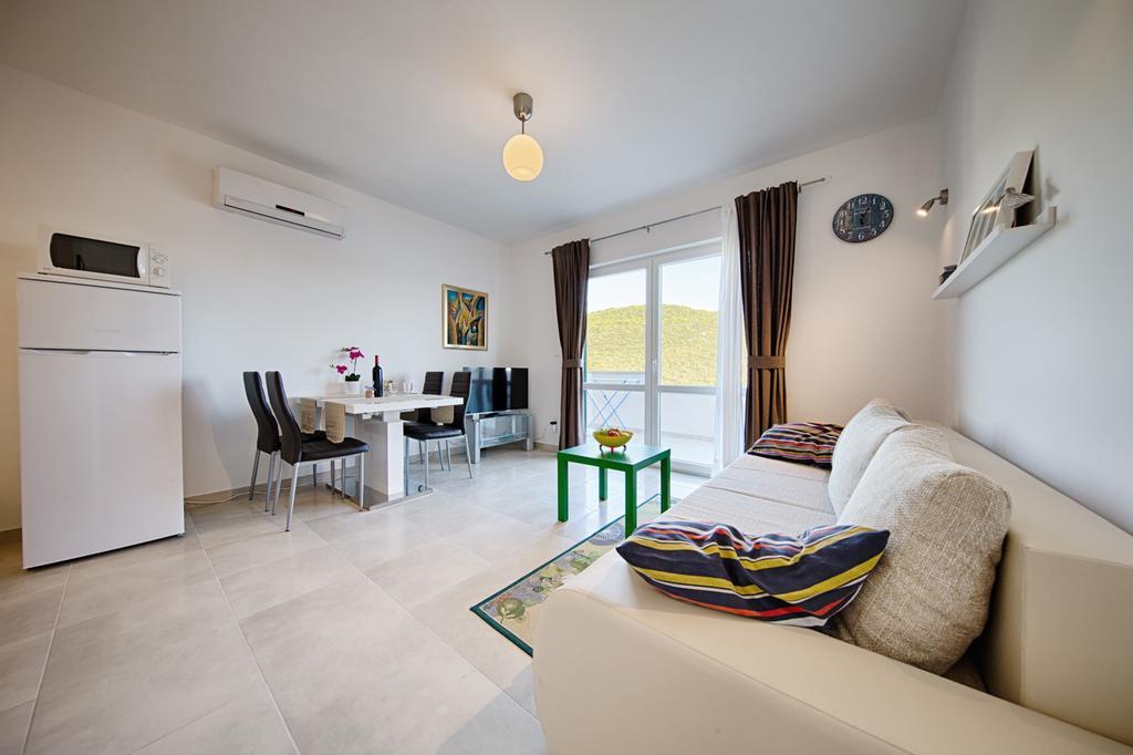 Apartments Ladesta Lastovo 部屋 写真