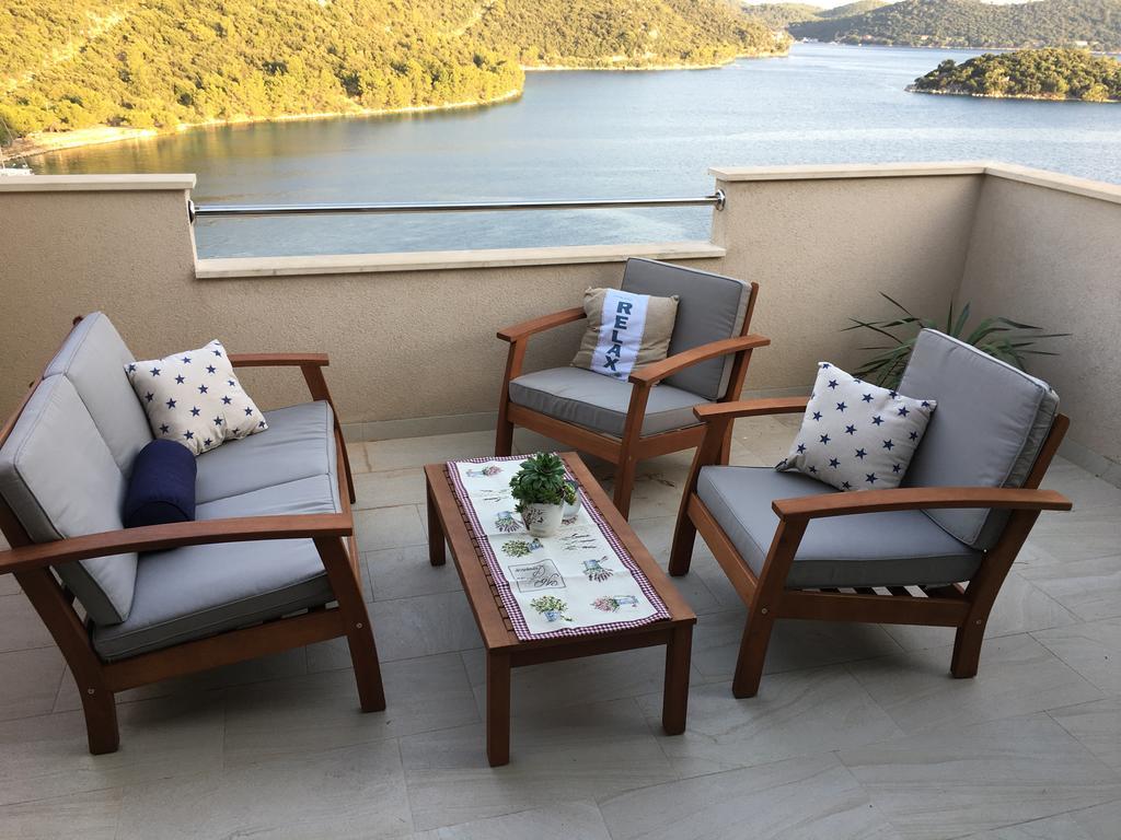 Apartments Ladesta Lastovo エクステリア 写真