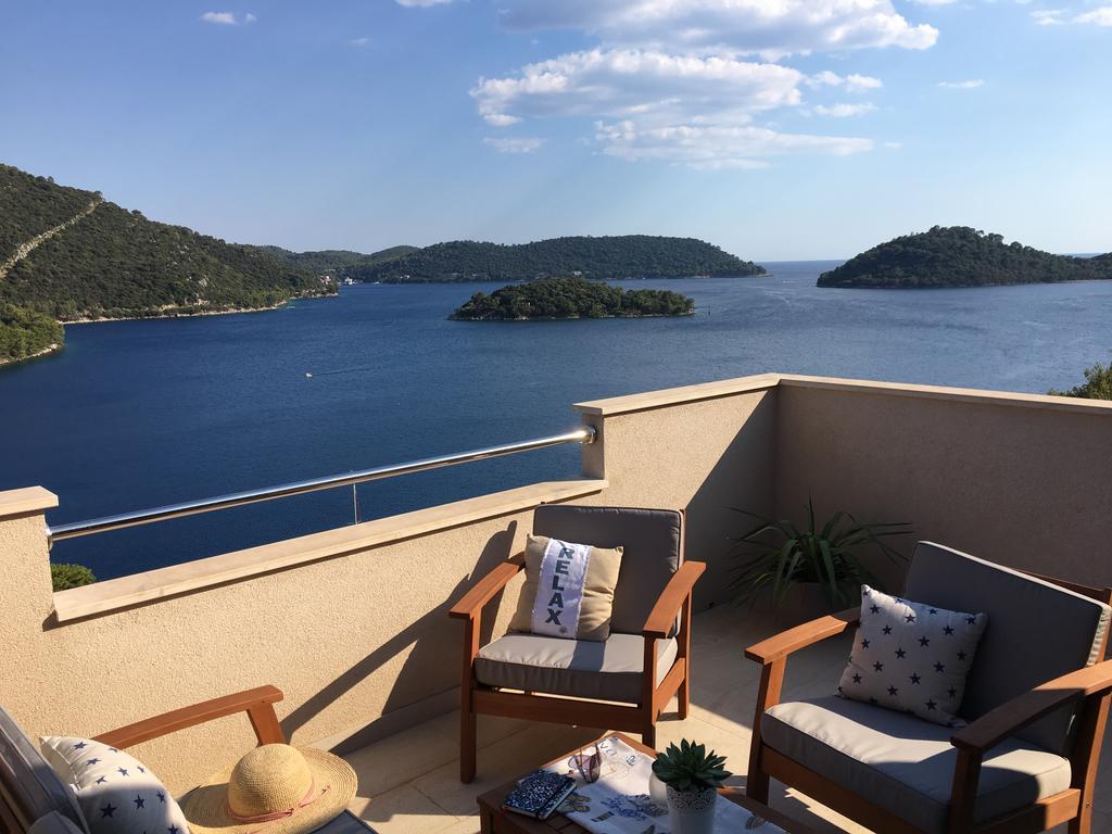 Apartments Ladesta Lastovo エクステリア 写真
