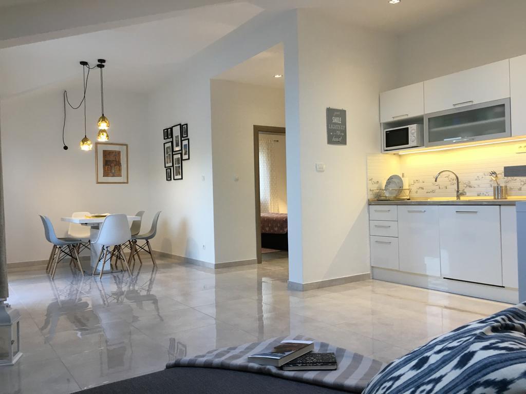 Apartments Ladesta Lastovo エクステリア 写真