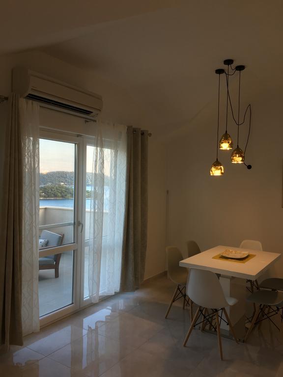 Apartments Ladesta Lastovo エクステリア 写真