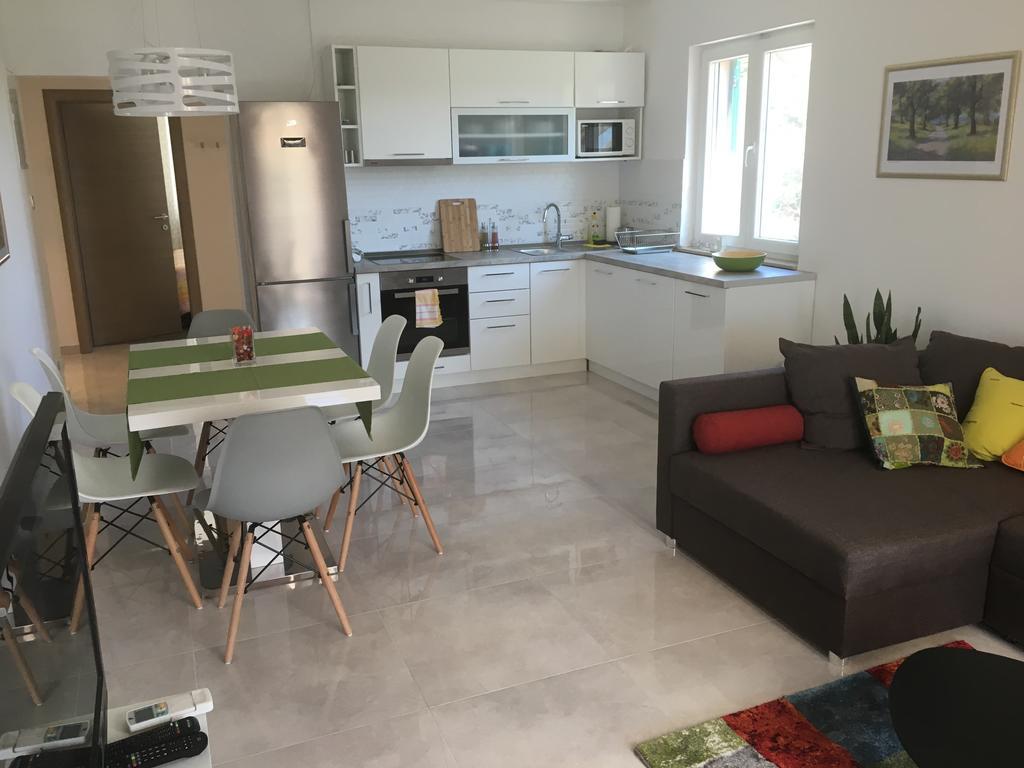 Apartments Ladesta Lastovo エクステリア 写真